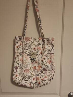 Floral Print Courduroy Tote Bag - White/Pastel with Three Snaps